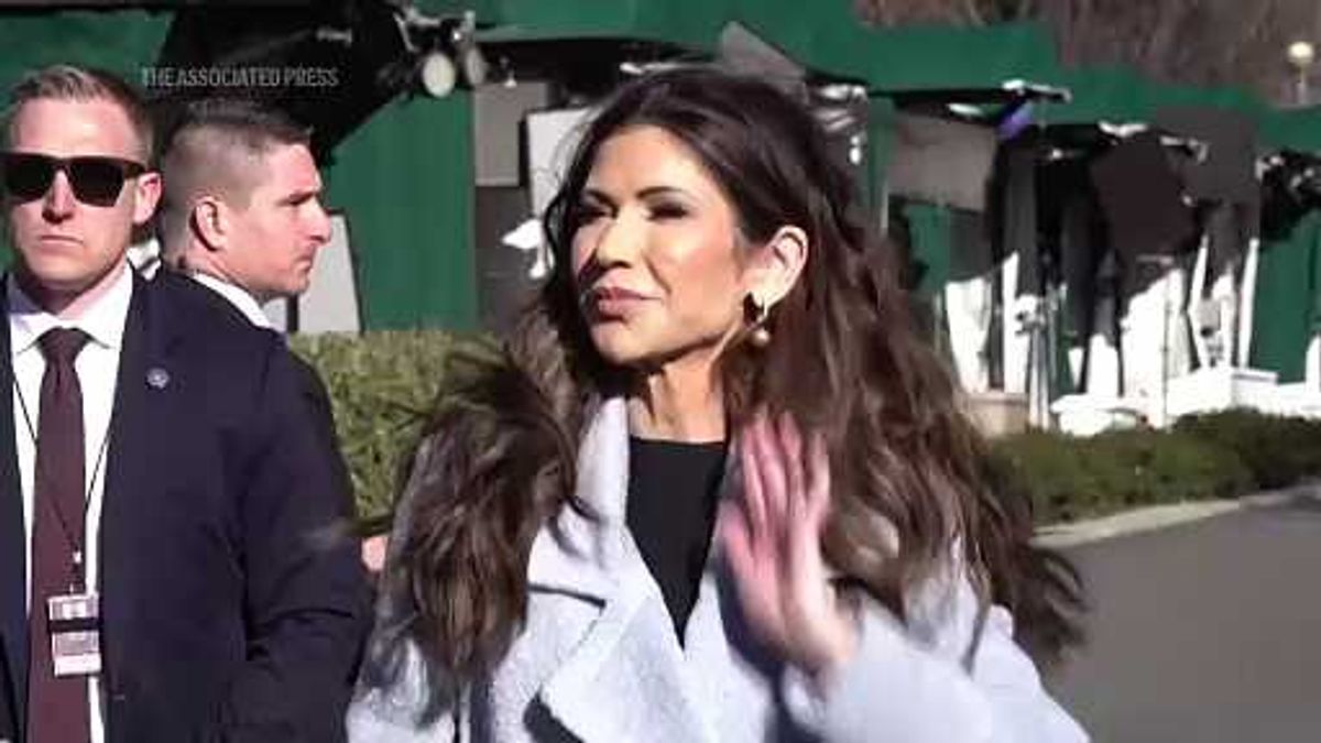 Mpls. man detained since Sunday is released from ICE custody