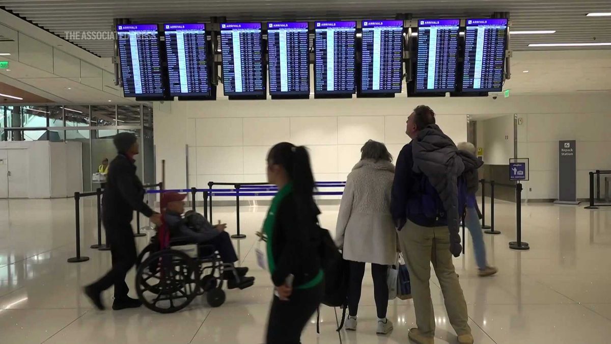 FAA lifts order cutting flights as airlines resume regular schedules