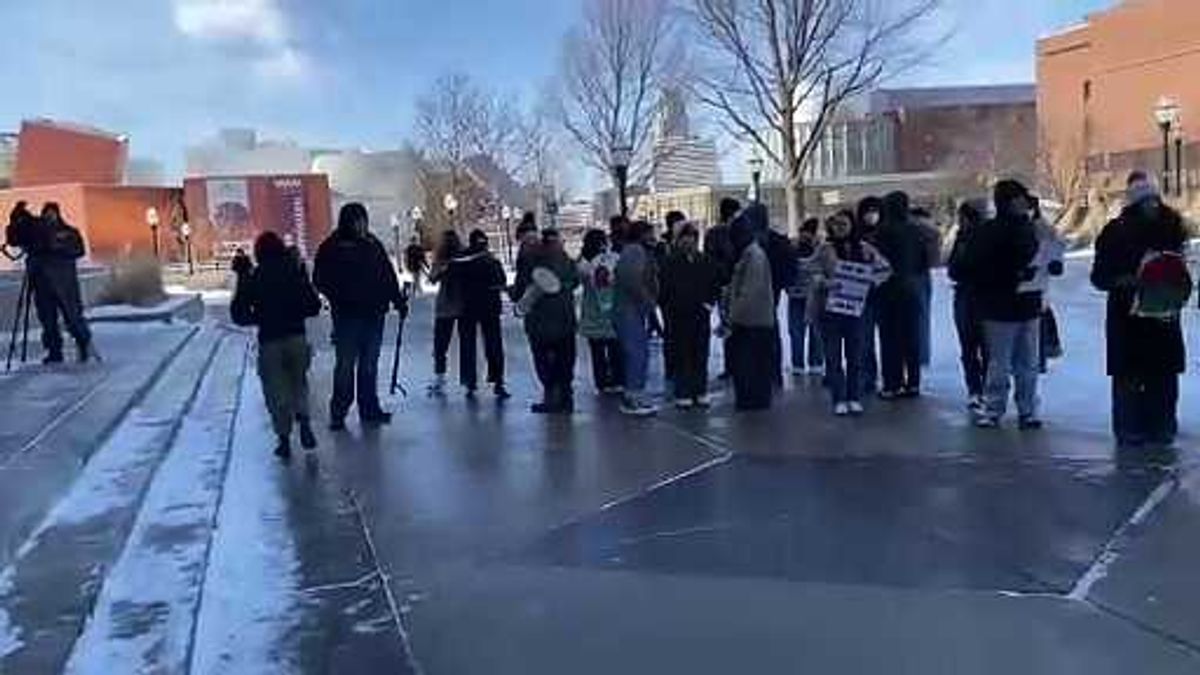 University of Minnesota students protest Trump immigration crackdown, ask school to be a "sanctuary campus"