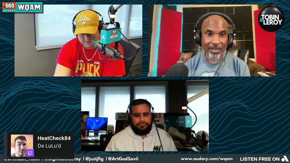 Woman allegedly strikes two airline employees on flight to Dallas, gets arrested