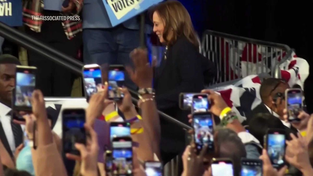 Judy Garland’s ‘The Wizard of Oz’ slippers sell for $28 million