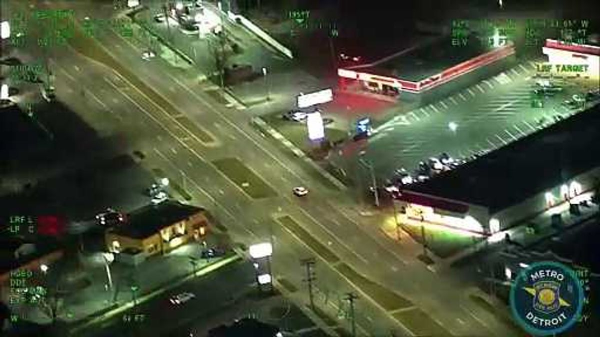 Texas man sues Porsche after finger severed in door