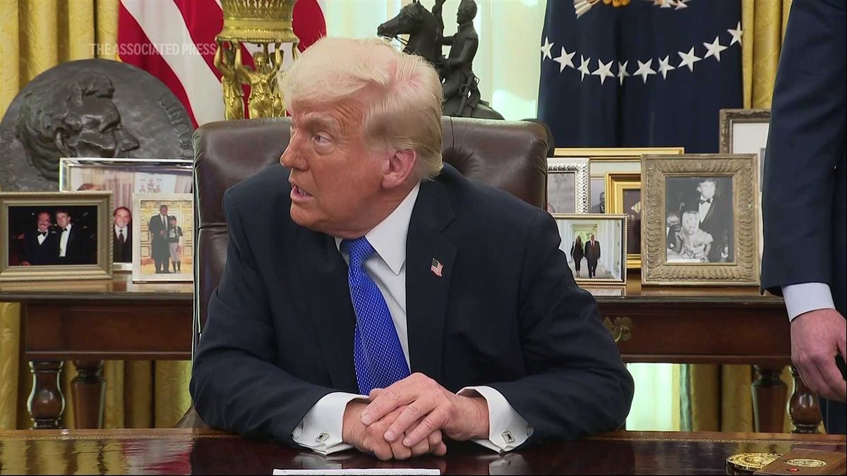 Residents go crazy when cyber truck driver caught illegally dumping trash