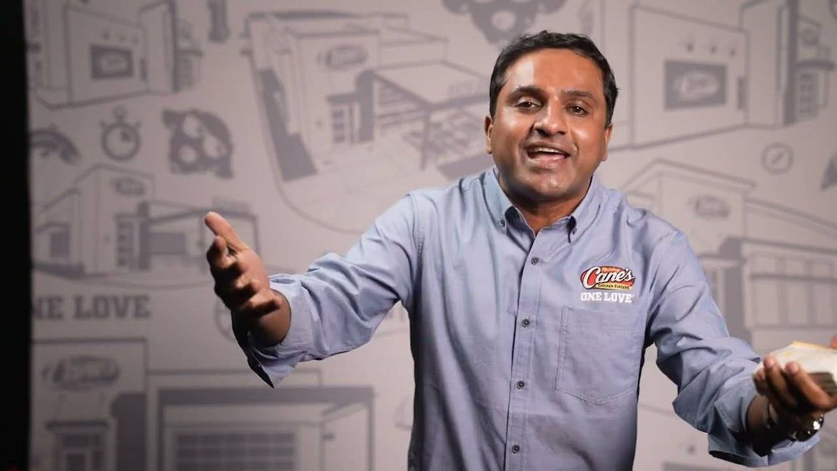 CEO buys 50,000 Mega Millions tickets for workers