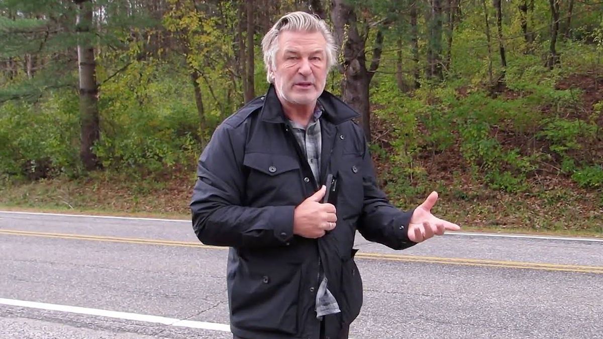 VIDEO: Alec Baldwin publicly speaks out for 1st time on deadly shooting: 'She was my friend'