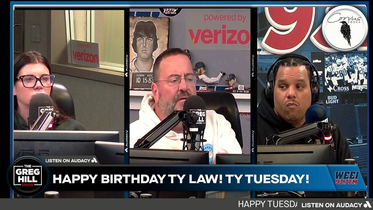 Curran: Patriots have 'as good a shot as any' at Maxx Crosby