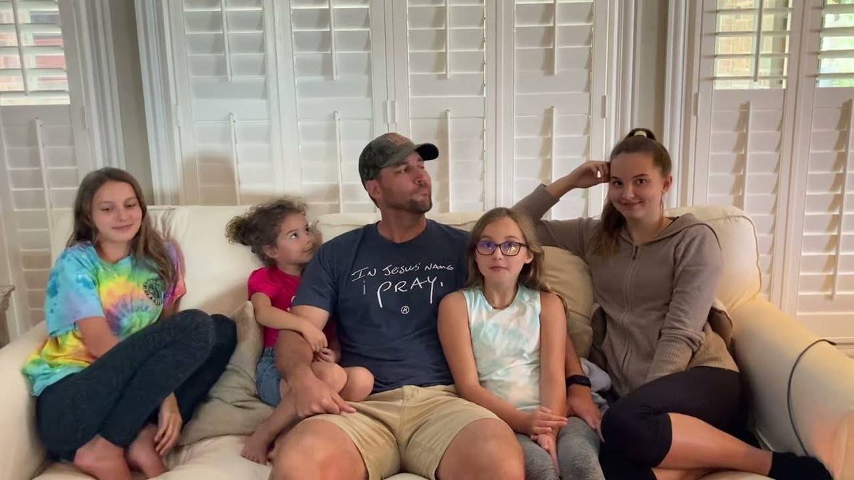 WATCH: Adam Wainwright officially announces he plans to play again next season