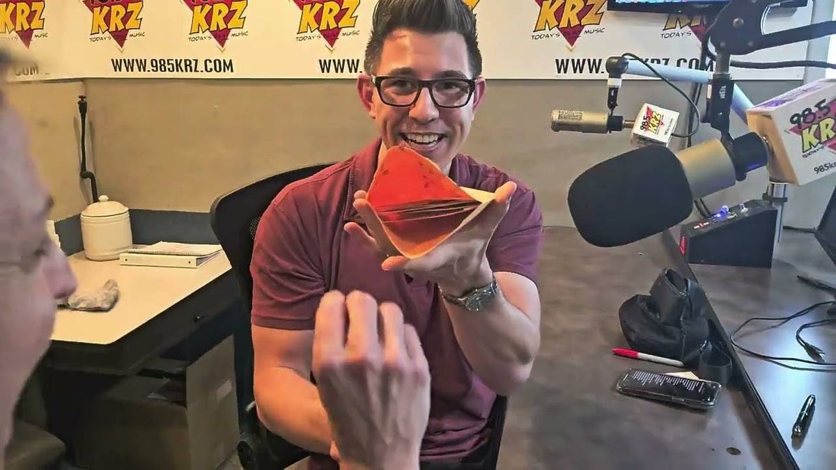 Magical Mondays: What's in ZE Denvelope