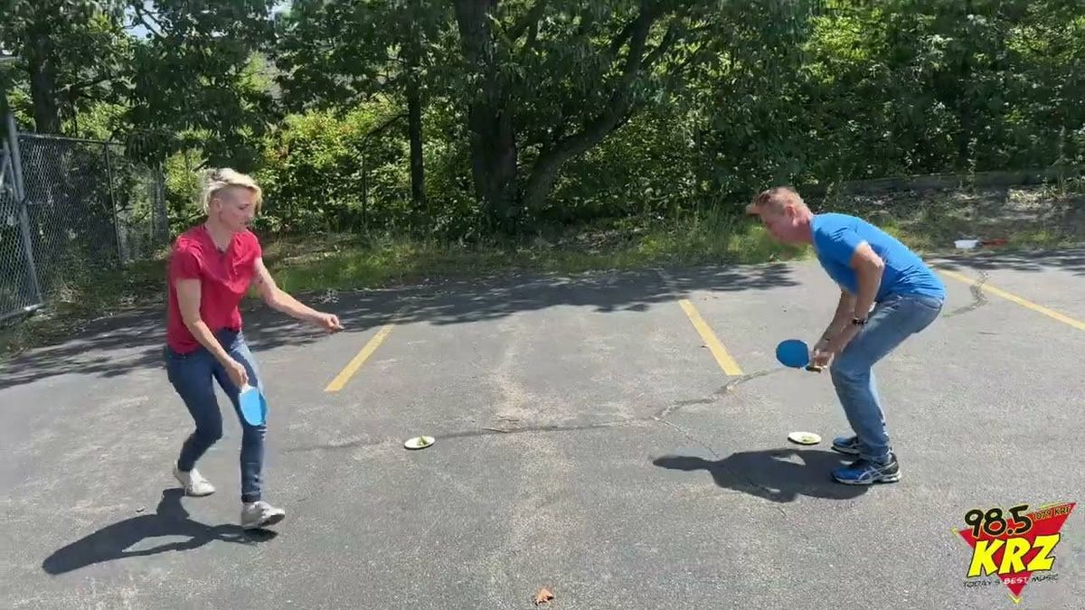 Jeff & Kristen VIDEO: Playing Pickle Ball is EASY!