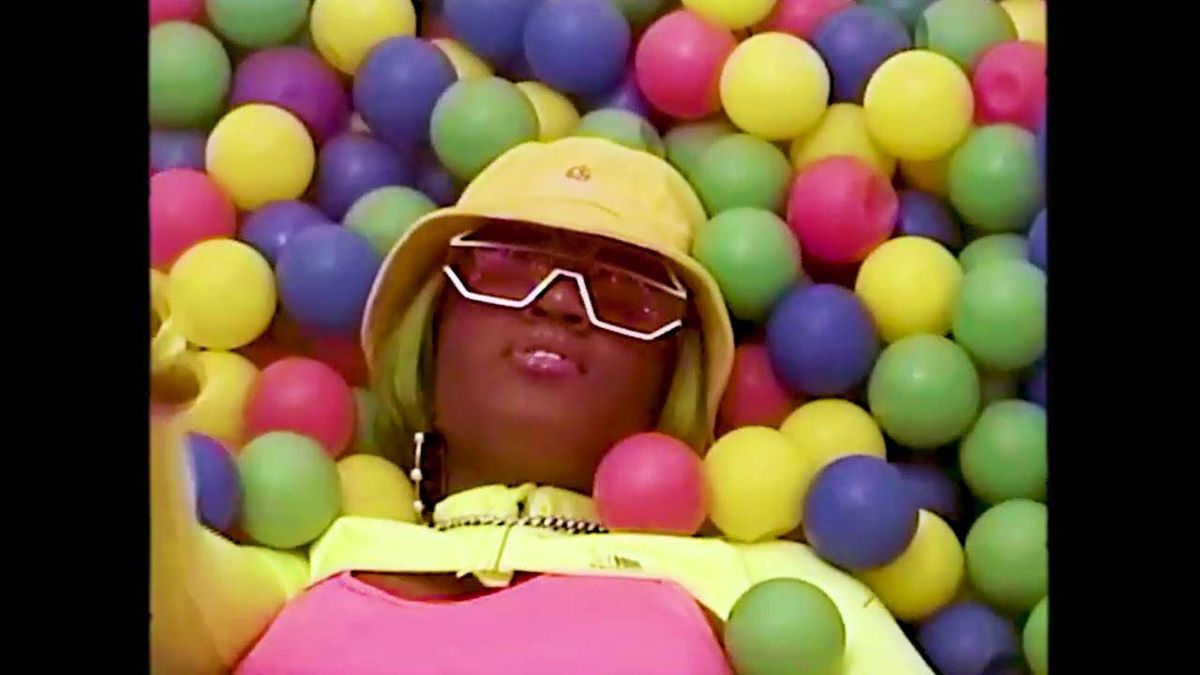 @kidfresh937 Hot Video Pick Saturday @amaarae Sad Girlz Luv Money