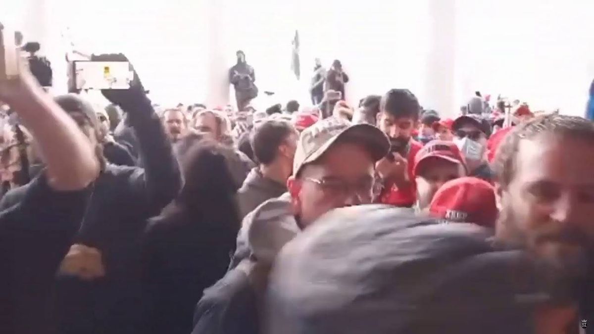 VIDEO: Pro-Trump mob chants 'hang Mike Pence!' prompting Twitter to block the phrase after it begins trending