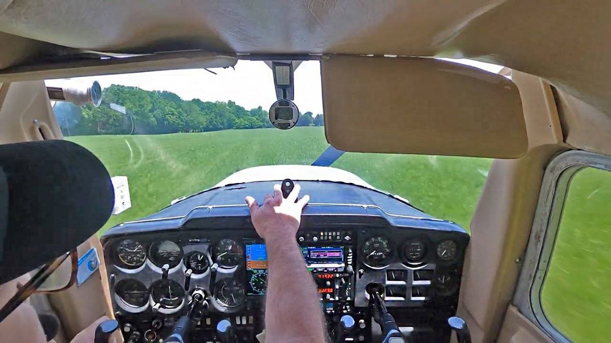 Rob & Joss: Student Pilot Lands a Plane in a Field!