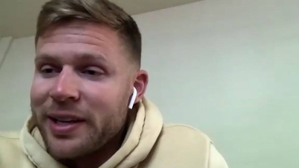 Washington signs wide receiver Adam Humphries