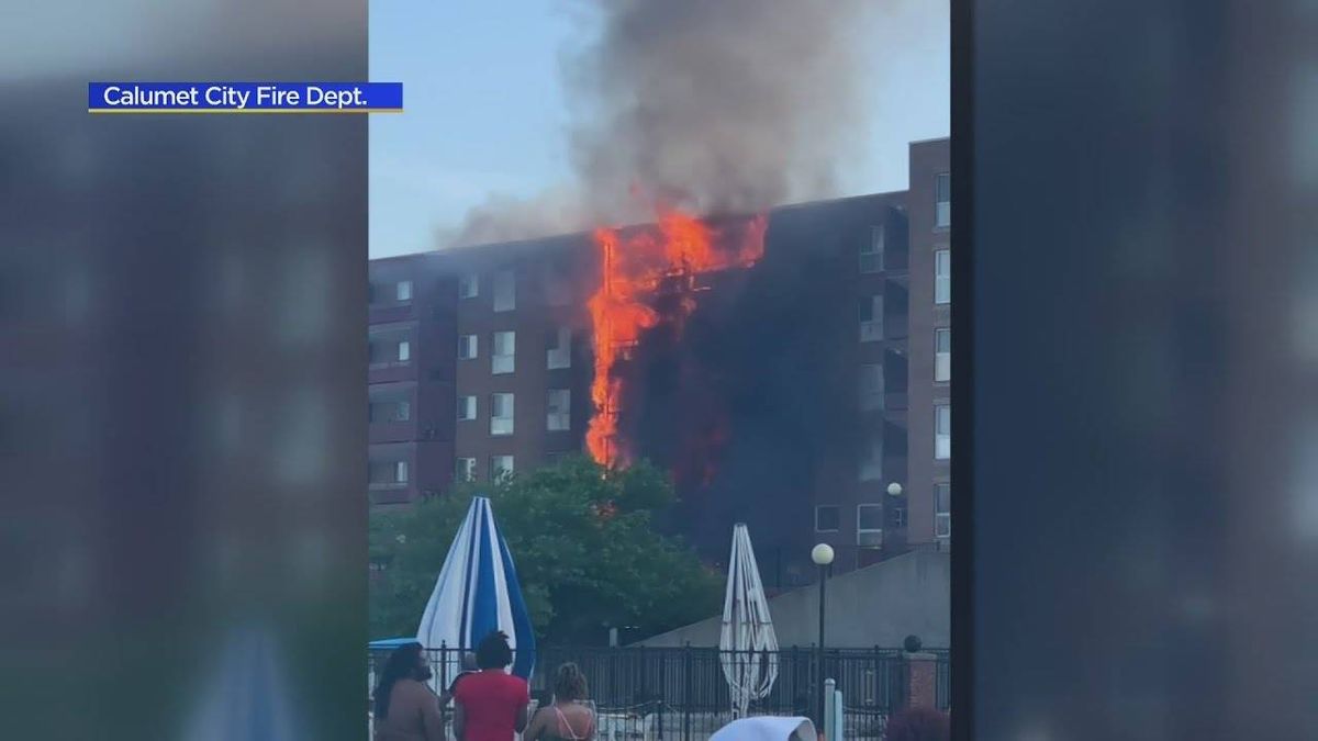 Resident dead, 80 others displaced in Calumet City condo fire