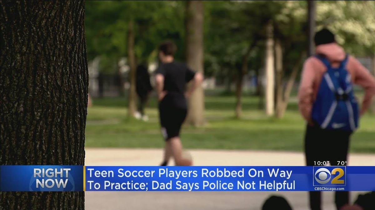 7 teens robbed leaving soccer field; One dad says police were not quick to react