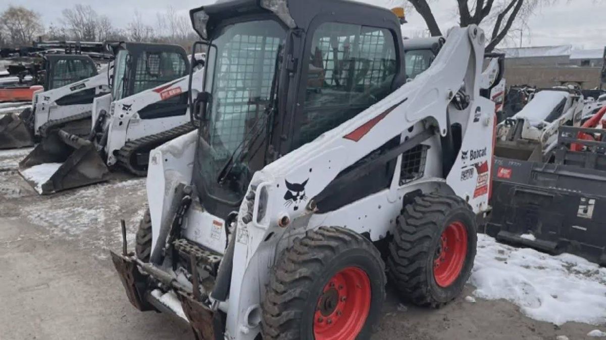 Nearly $500K worth of stolen construction equipment found in South Side warehouse: CPD