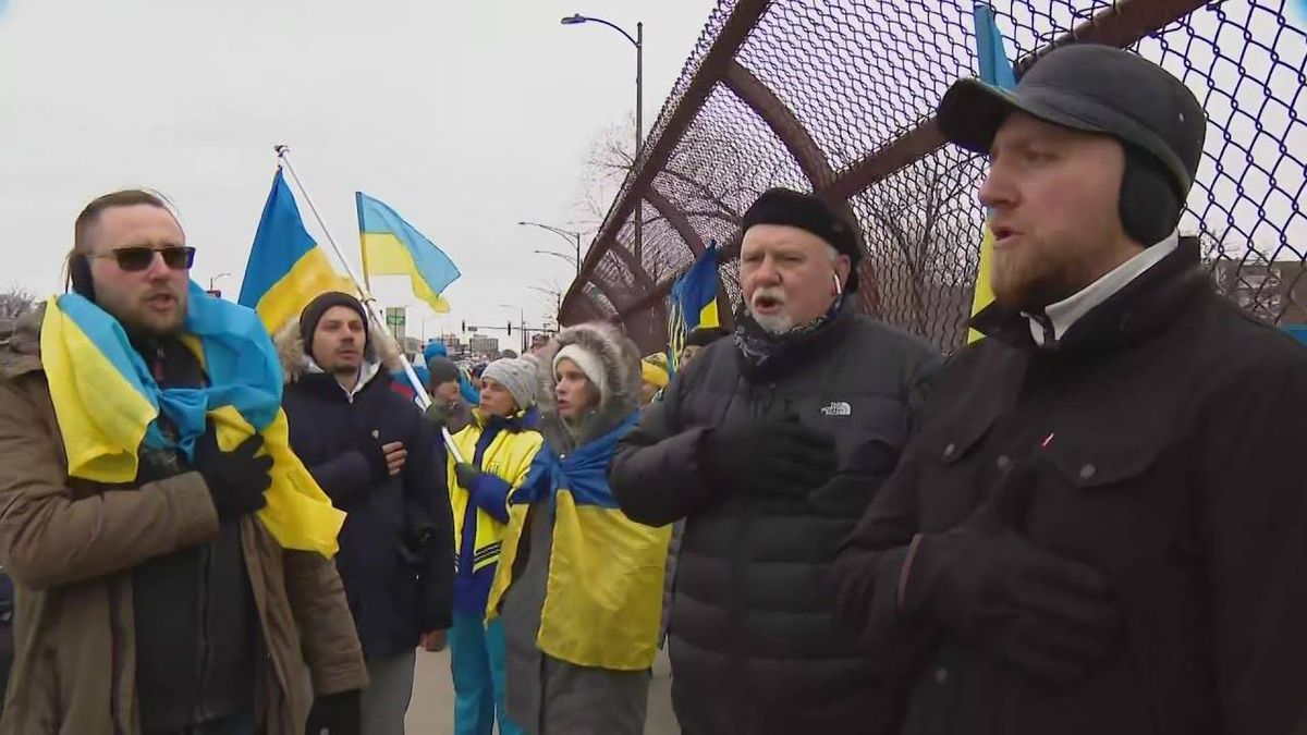 Chicago area Ukrainians hold rally calling for peace in their country
