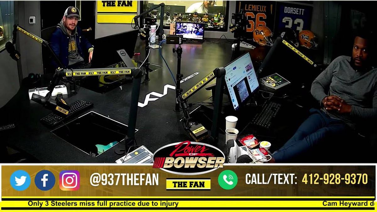 Justin Fields reportedly dealing with injured hamstring