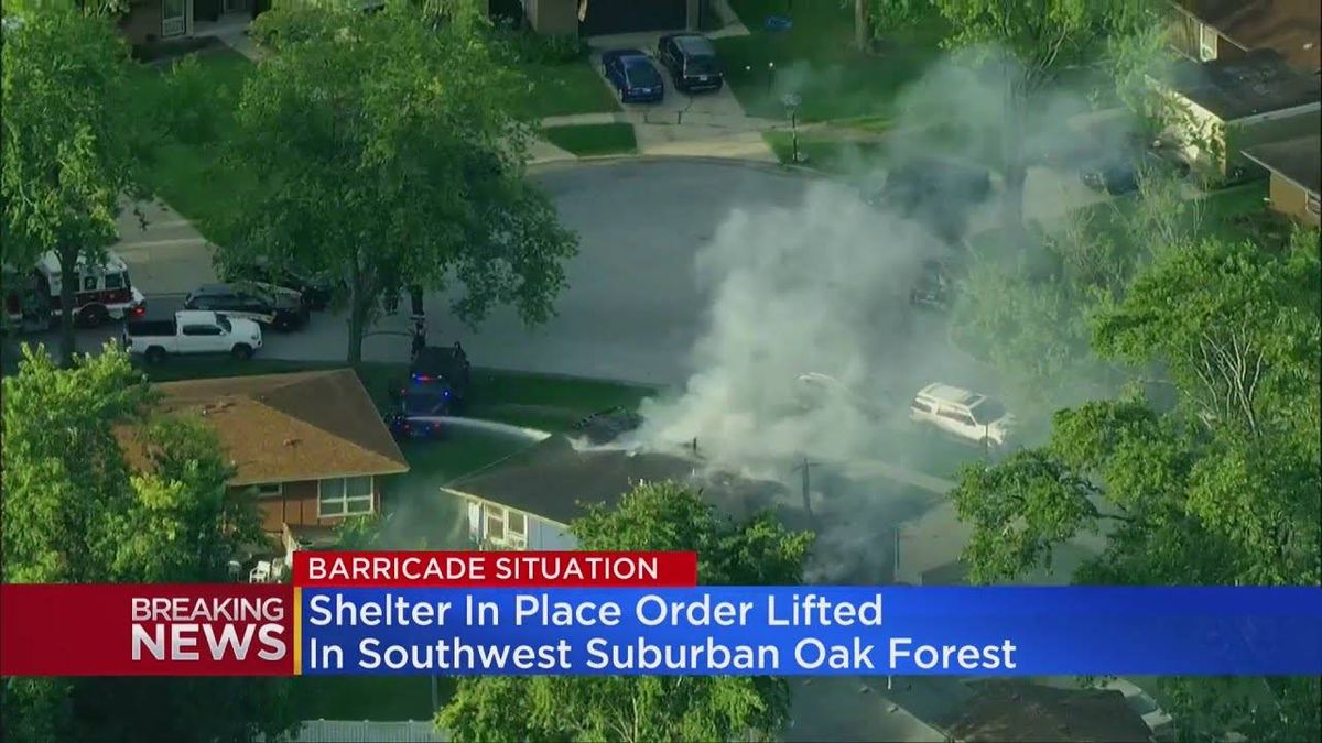 UPDATE: 4 dead in Oak Forest barricade situation, house fire, ME Office says
