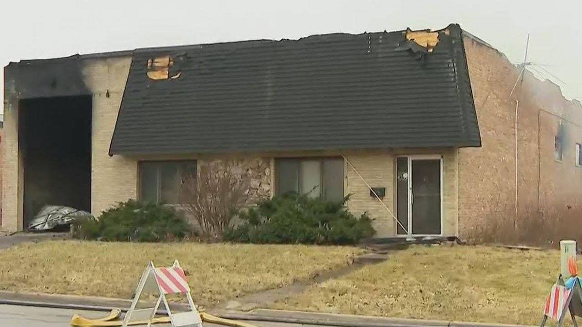 Schaumburg business destroyed in fire