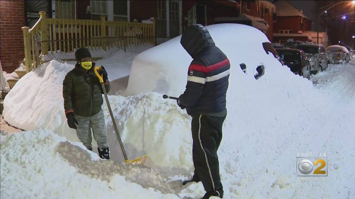 Some Chicago residents still buried in snow as crews continue to plow side streets