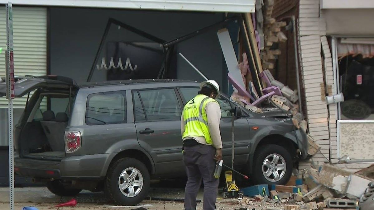 Pedestrians fatally struck by SUV Sunday were father and daughter; 3 others hurt in crash