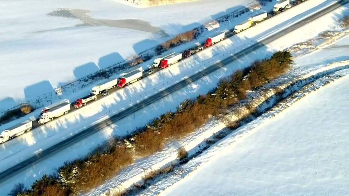 Indiana State Police warns motorists to 'avoid I-65' as snow creates 'treacherous' driving conditions