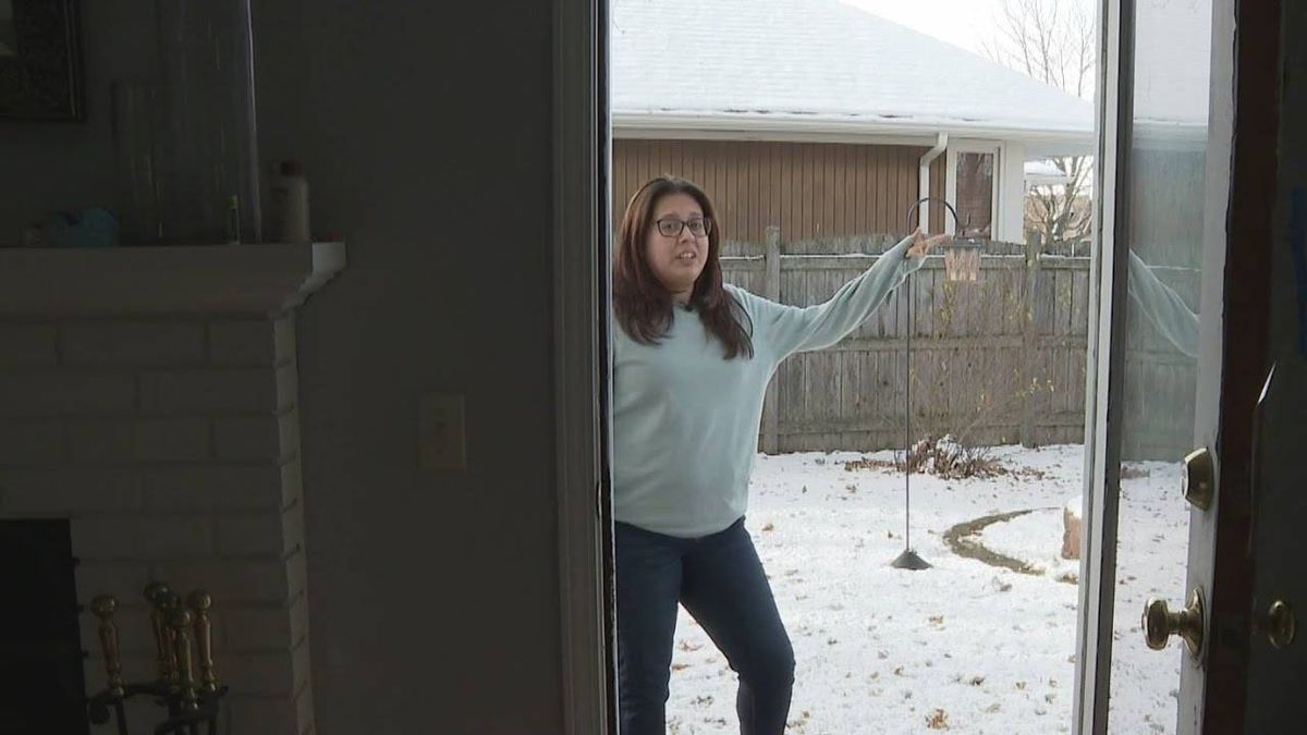 'Hello Not So Fresh': Aurora residents make a stink over smelly, noisy Hello Fresh-owned factory