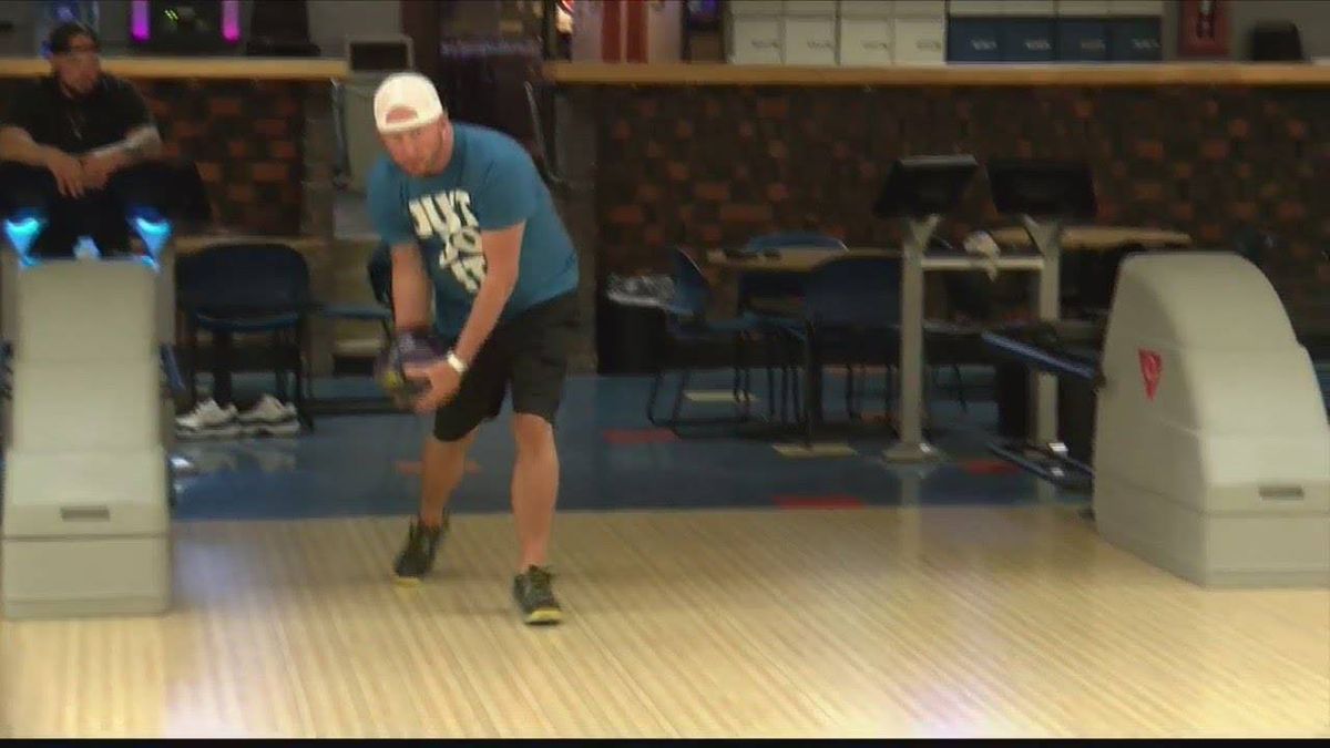 Peoria man bowls perfect game with ball containing father's ashes
