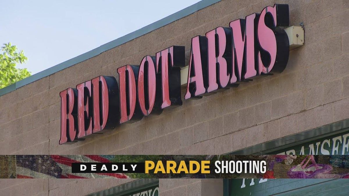 Robert Crimo picked up one of his guns at a Lake Villa store