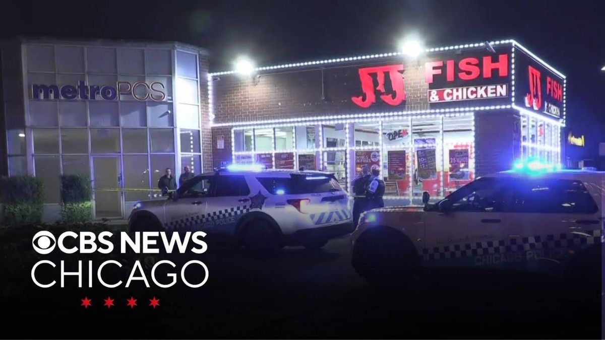Employee fatally shoots 2 men inside SW Side restaurant: CPD