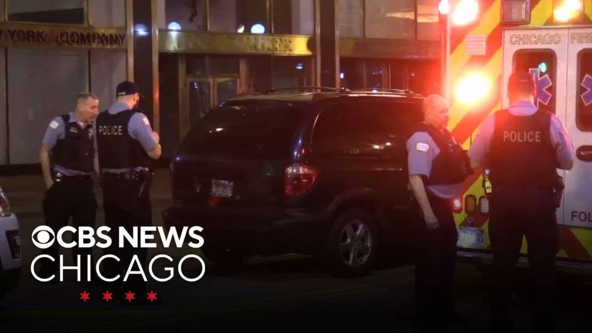 61-year-old man robbed, beaten while walking in the Loop: Police