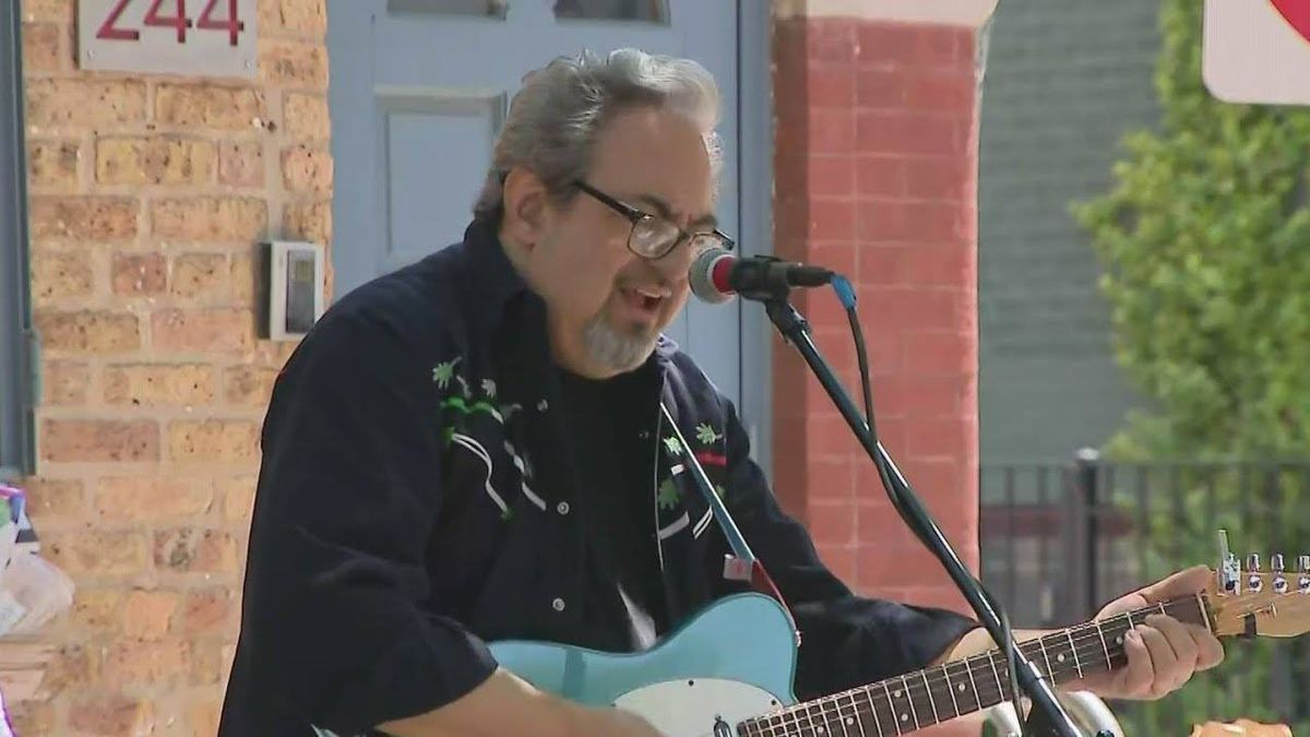 'A labor of love:' Old Town Art Fair, Chicago summer staple, carries on this weekend