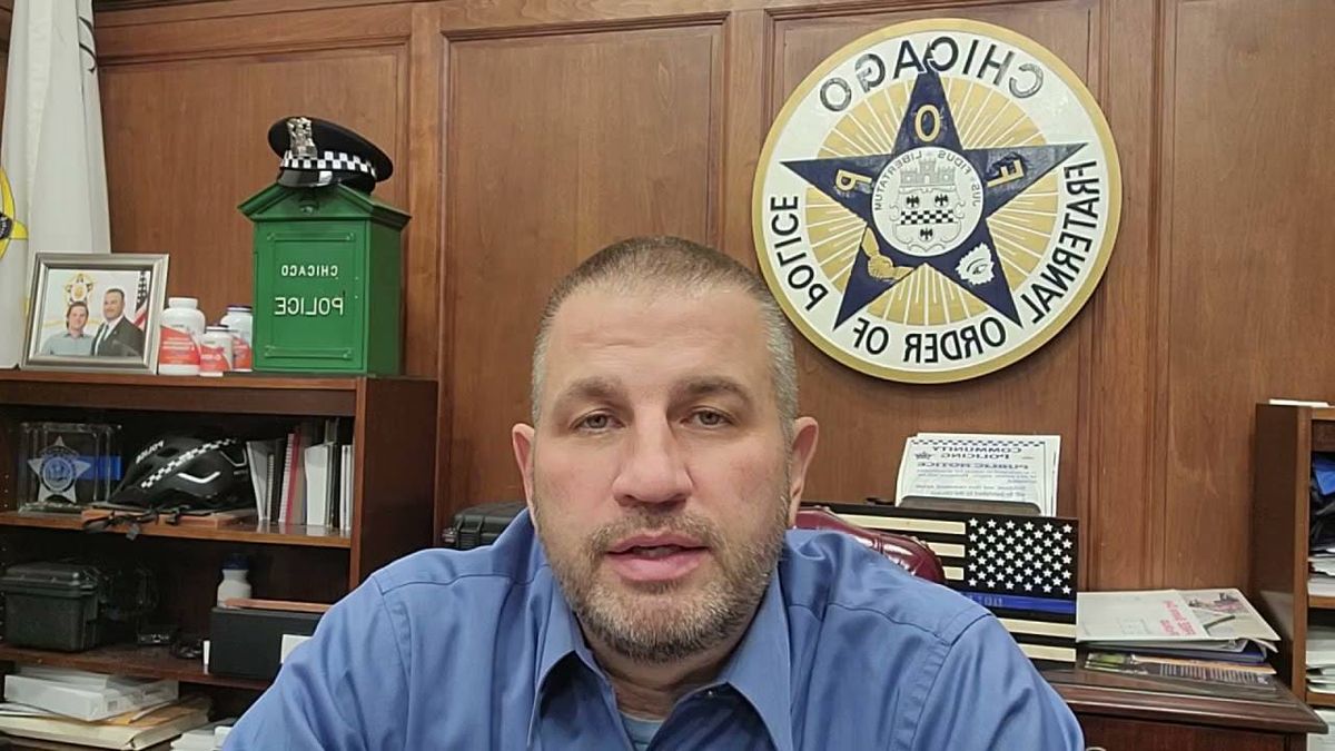 Facing firing, Chicago's controversial police union boss formally retires from CPD