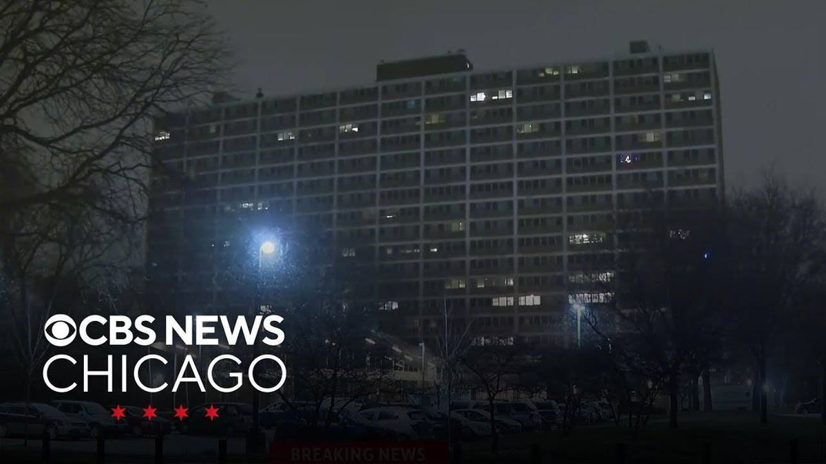 Police fatally shoot suspect inside Little Village apartment building