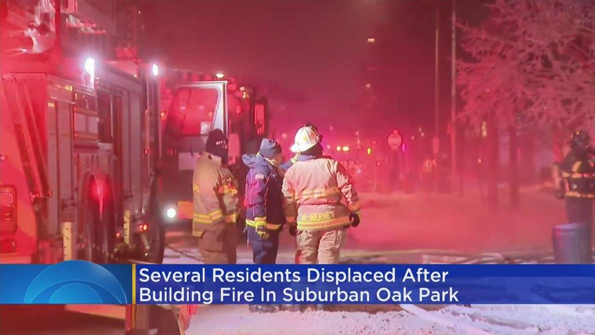 Fire destroys Oak Park apartment building, permanently displacing many residents