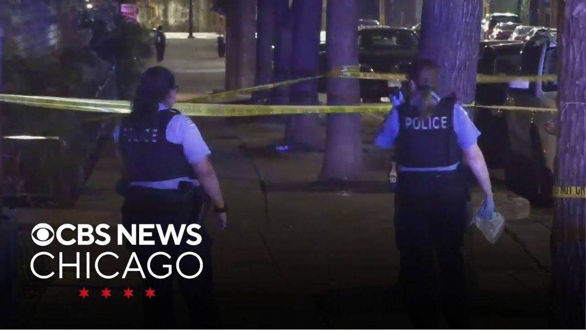 Would-be robber shoots man walking in West Loop, police say
