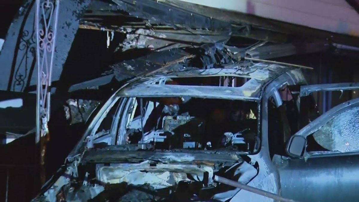 6 injured after speeding stolen car causes SUV to slam into Far South Side house: Police