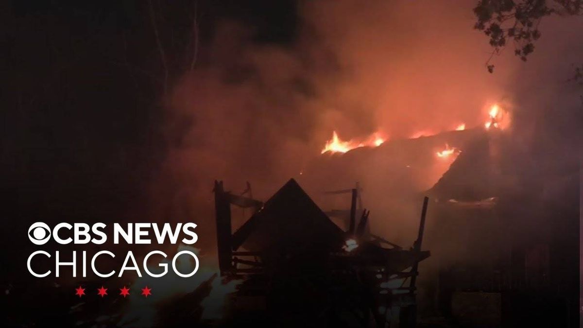 Fast-spreading fire devours 6 Chicago Heights houses