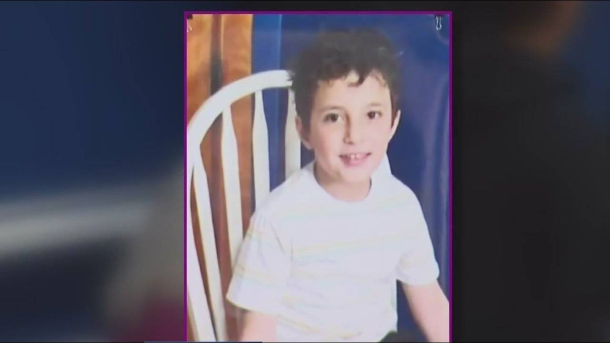 Large crowd gathers for vigil paying tribute to 6-year-old Palestinian-American boy murdered in alleged hate crime