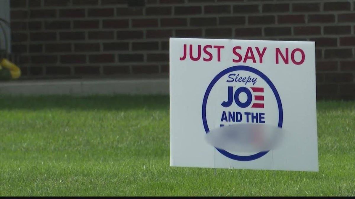 'There is a balance we have to strike here': City of Pekin plays referee as neighbors put up 'offensive' political yard signs