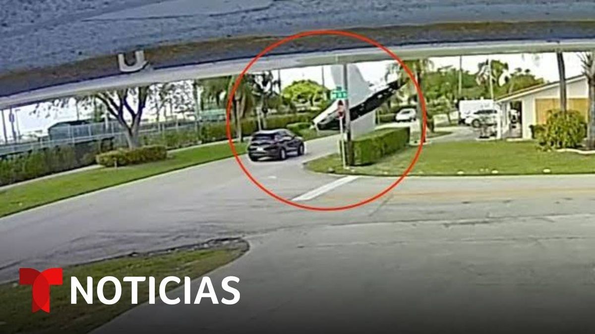 Impactantes Imagenes De Avioneta Que Se Estrella En Vecindario De La Florida