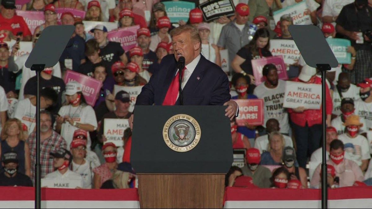 WATCH: Trump tells Florida rally, 'I'll kiss everyone in that audience. I'll kiss the guys and the beautiful women … I'll just give ya a big fat kiss'
