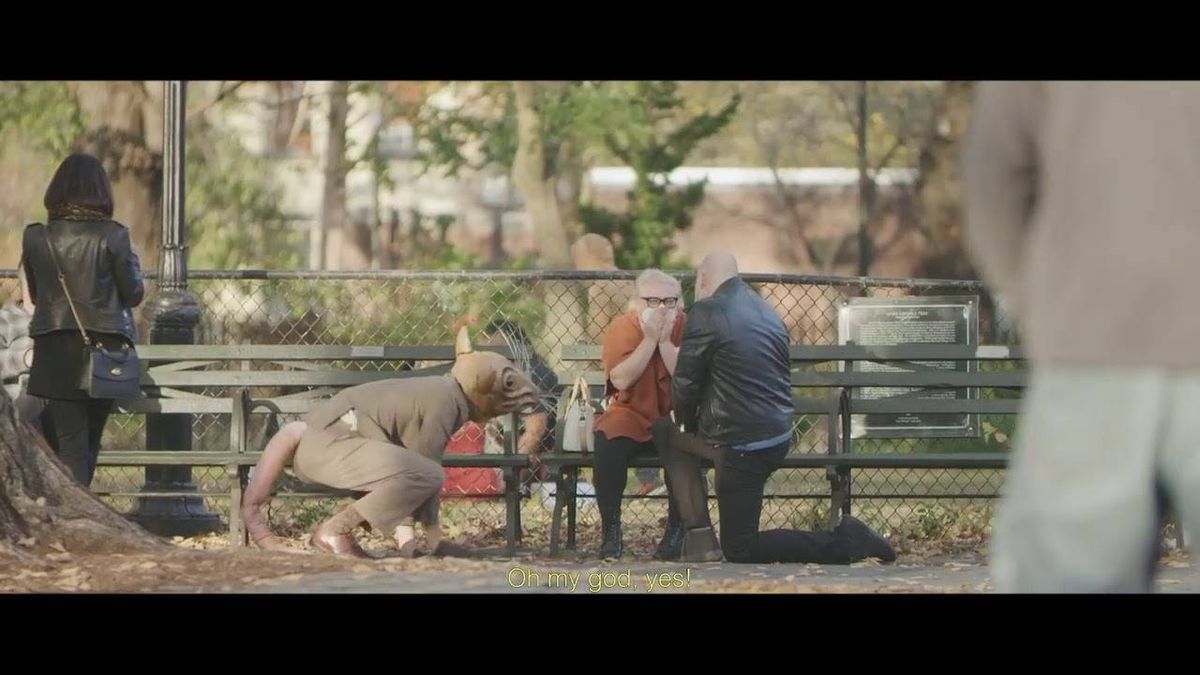 VIDEO: Buddy The Rat returns – not to the subway, but to help a New Yorker with a marriage proposal