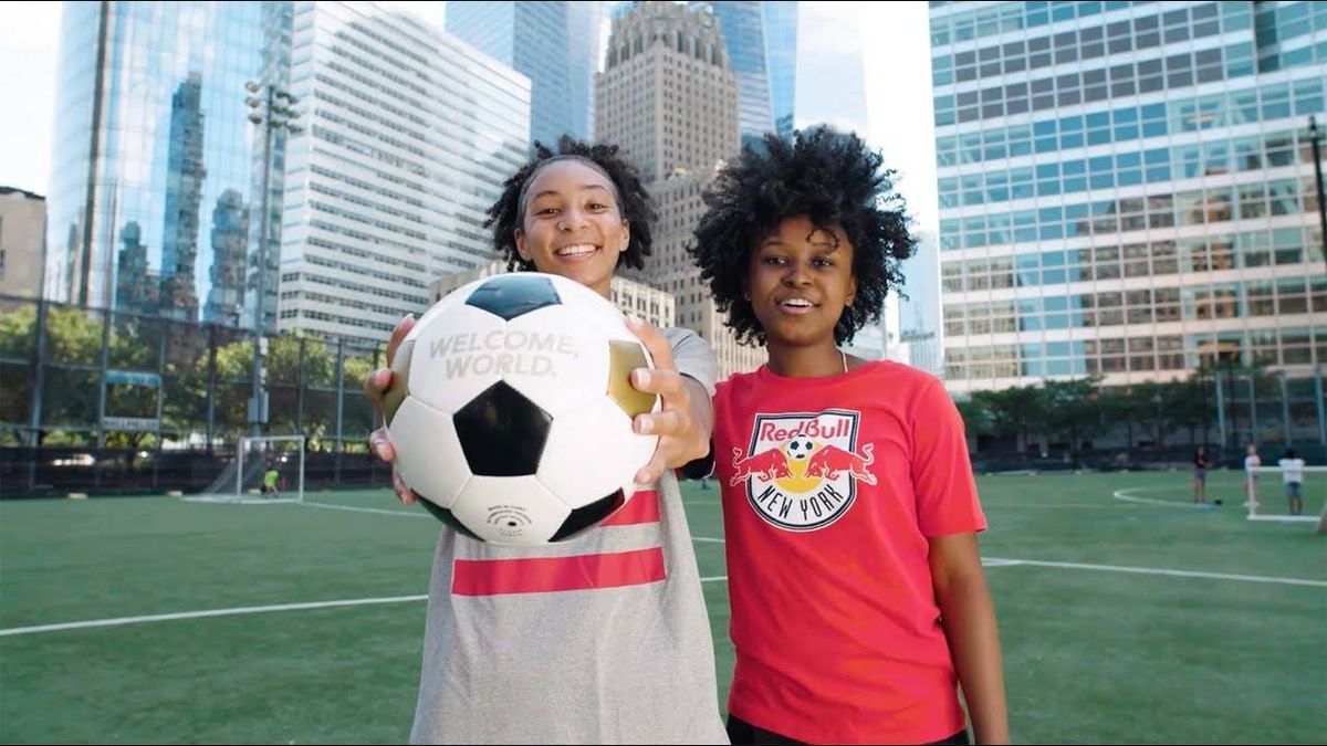 De Blasio, Murphy show off MetLife Stadium as part of 2026 FIFA World Cup bid