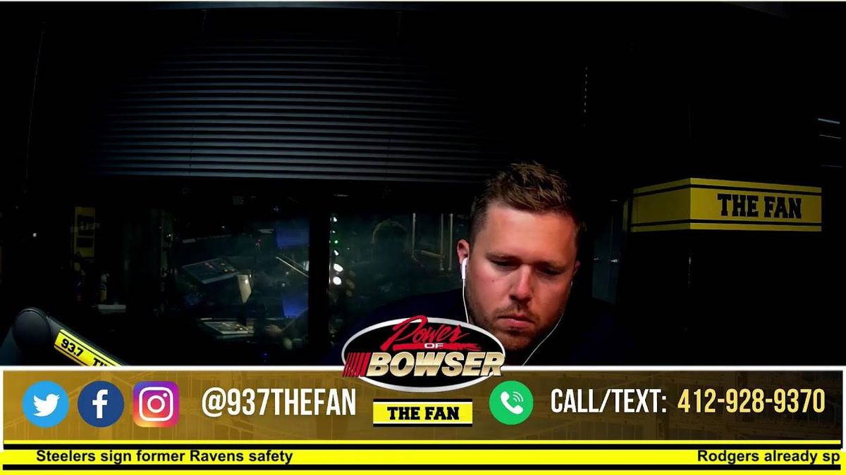 Fan 5 at Steelers camp, kick return, Roman, big Payton quote