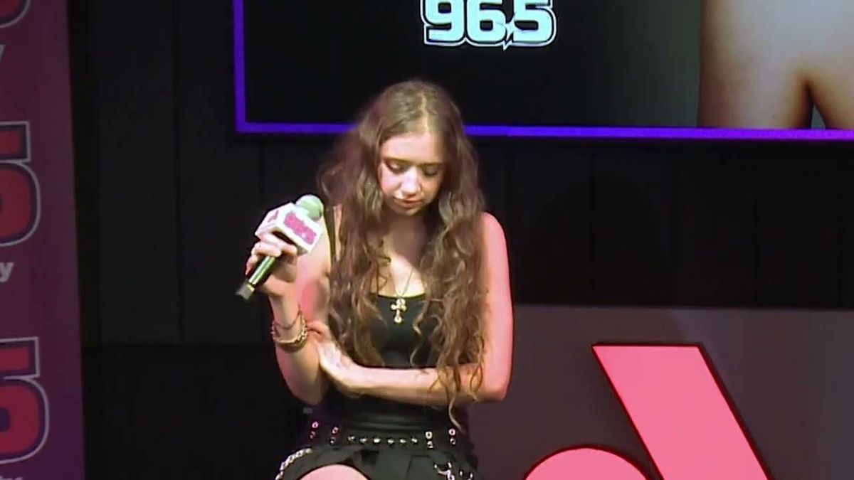 Isabel LaRosa - "i'm yours", "older", and "favorite" (Acoustic) (The NEW 96.5 Exclusive)