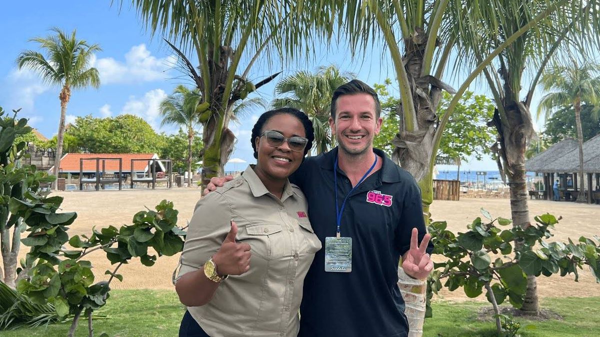 Bennett chats with Stacian Virtue of Jamaica Tourist Board #LIVEfromJamaica
