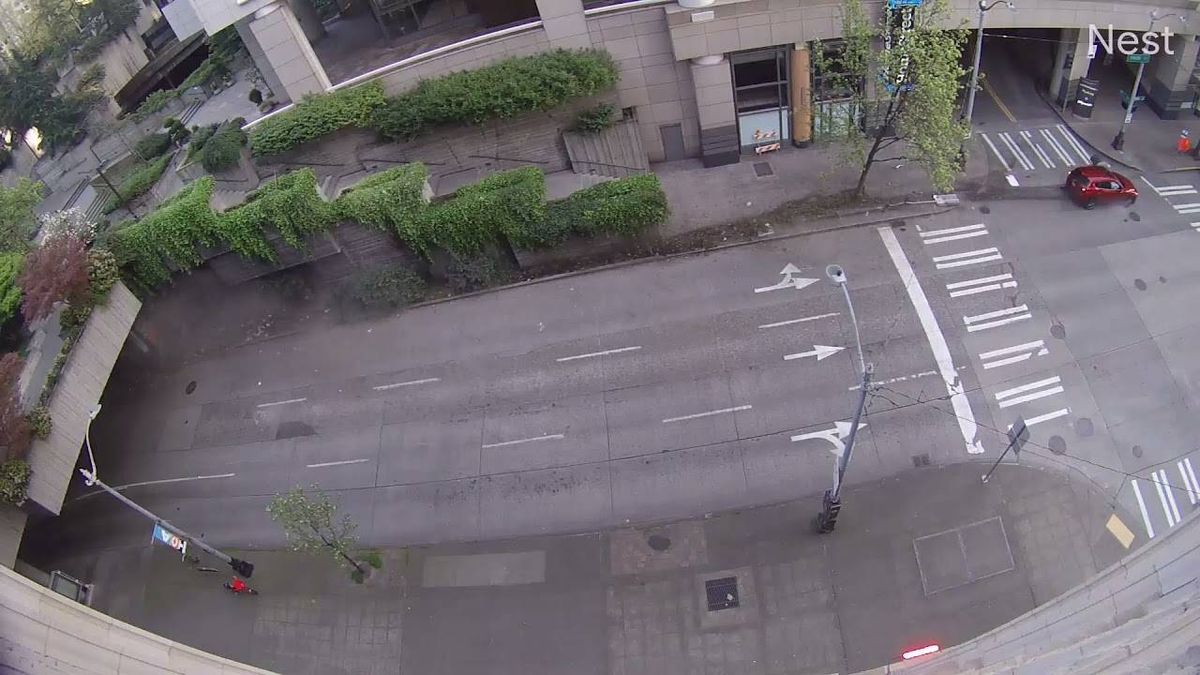 Guy sets up camera, records crashes at this wild Seattle intersection