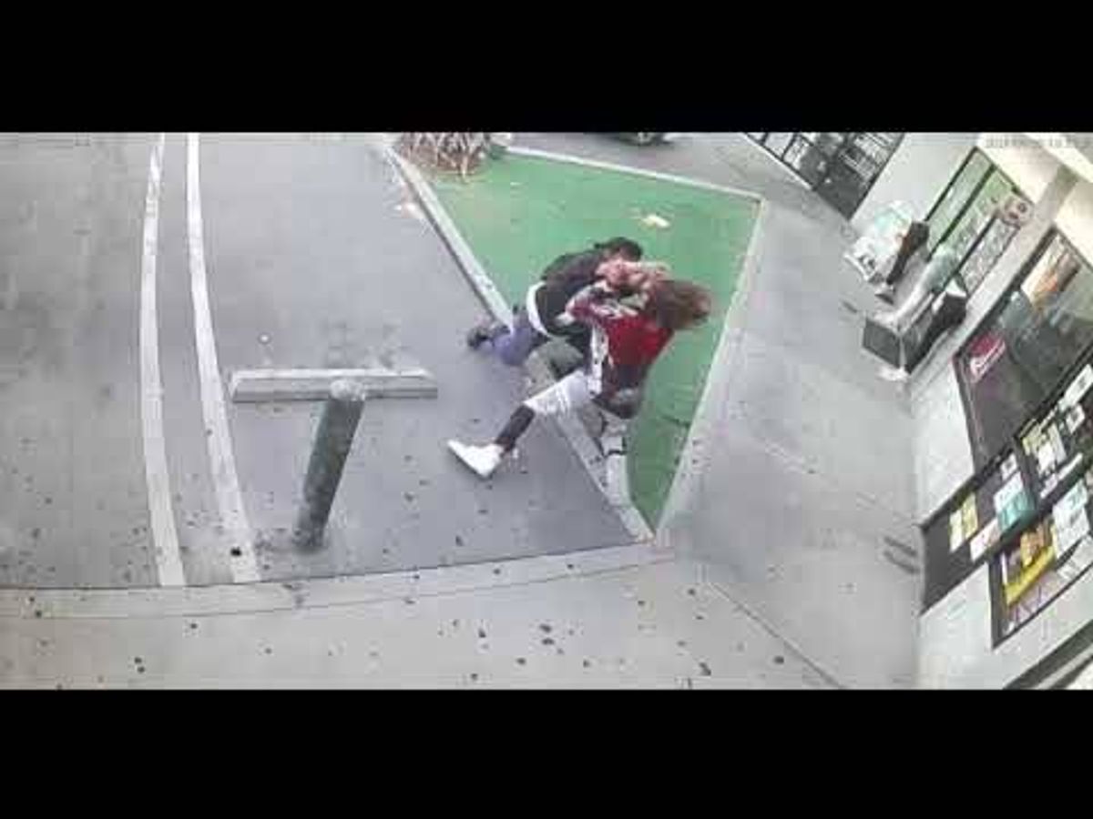 Alleged stabbing caught on camera, LAPD searching for suspect